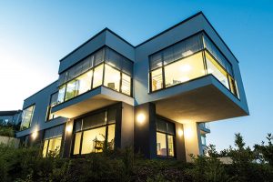 Haus mit Roma Raffstore 7