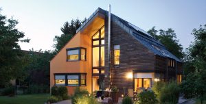 Haus mit Rollladen